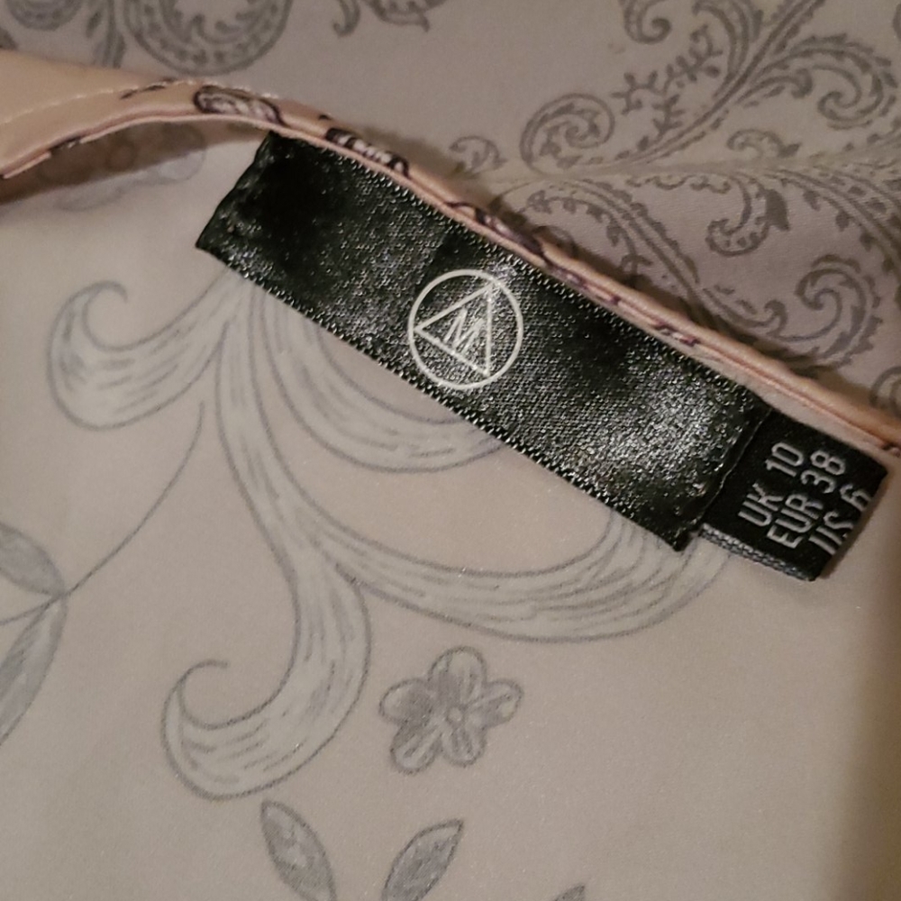 Missguided Pink Silky Bodysuit - Picture 3 of 4